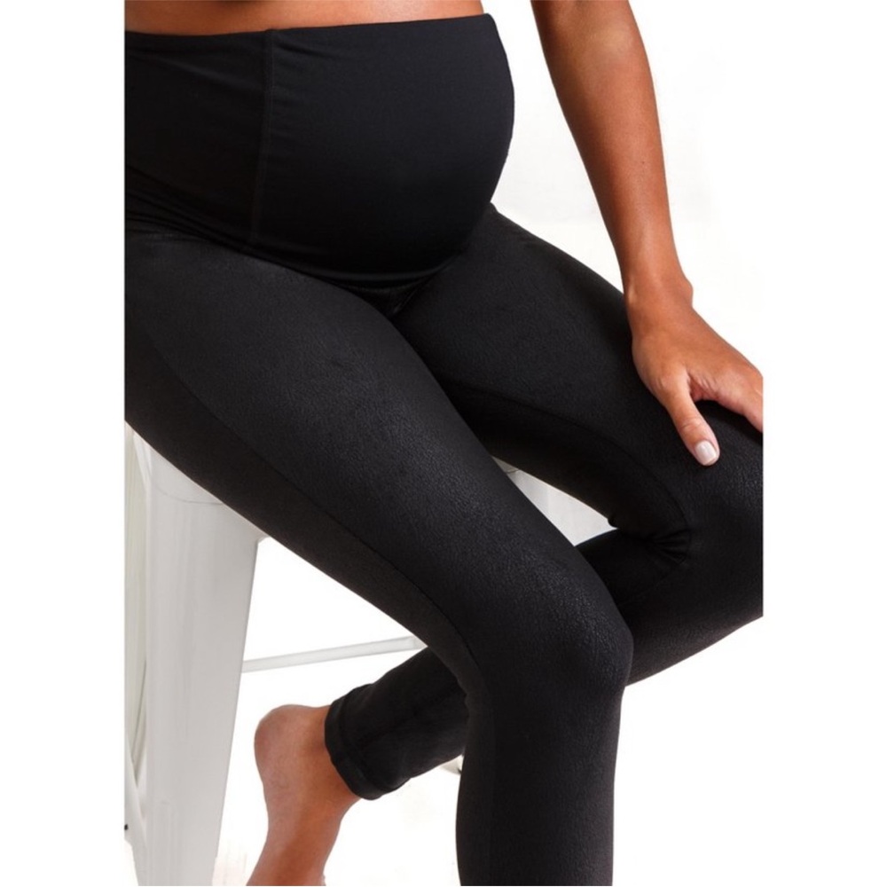 High Gloss Maternity leggings black. NWT - Picture 6 of 15